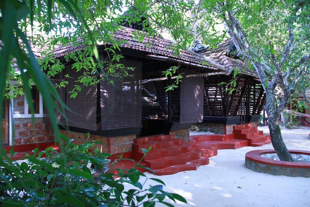 Arakkal Heritage Mararikulam Exterior photo